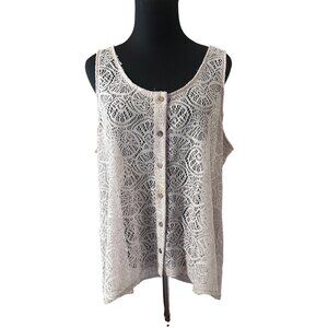 Torrid cream lace tank size 2 made in the U.S.A.